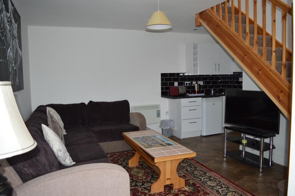 Worship Farm Accommodation Redhill  Exterior photo