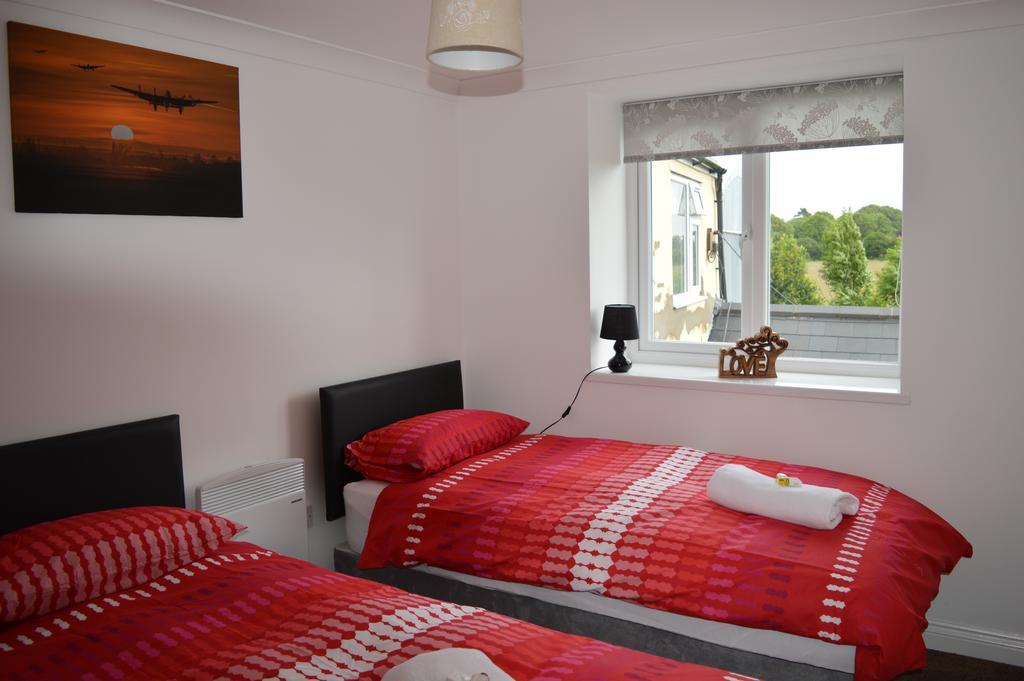 Worship Farm Accommodation Redhill  Exterior photo